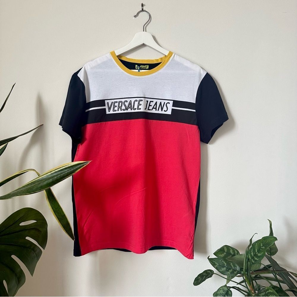 Versace Jeans Graphic T Shirt Colorblock Logo Tee Size Medium NWT